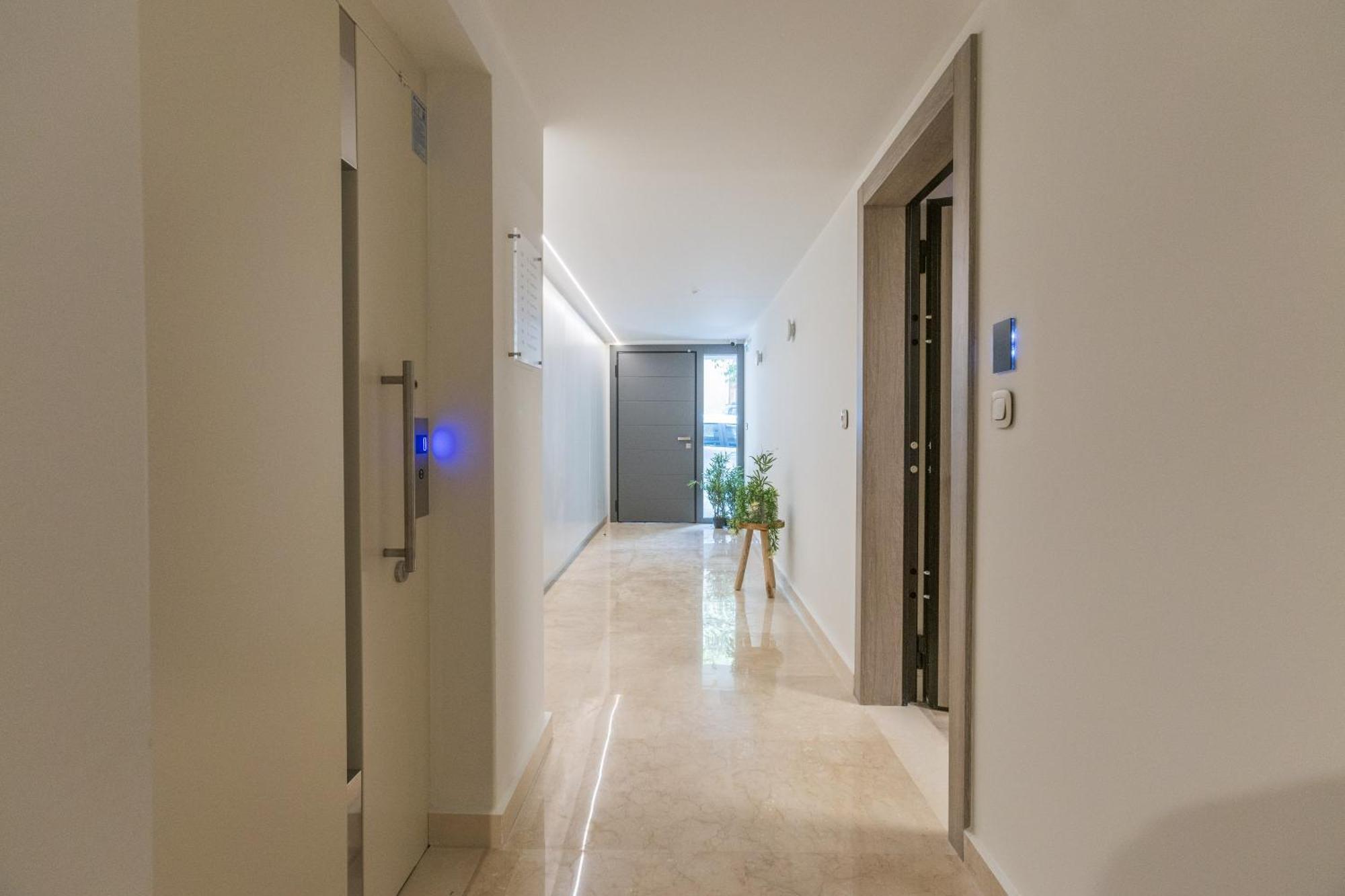 The Mediterranean Suites Pireus Eksteriør bilde