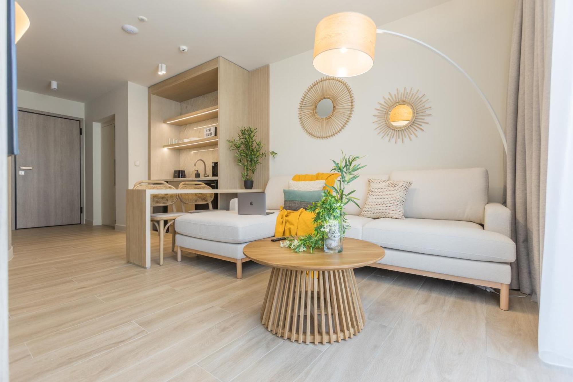 The Mediterranean Suites Pireus Eksteriør bilde