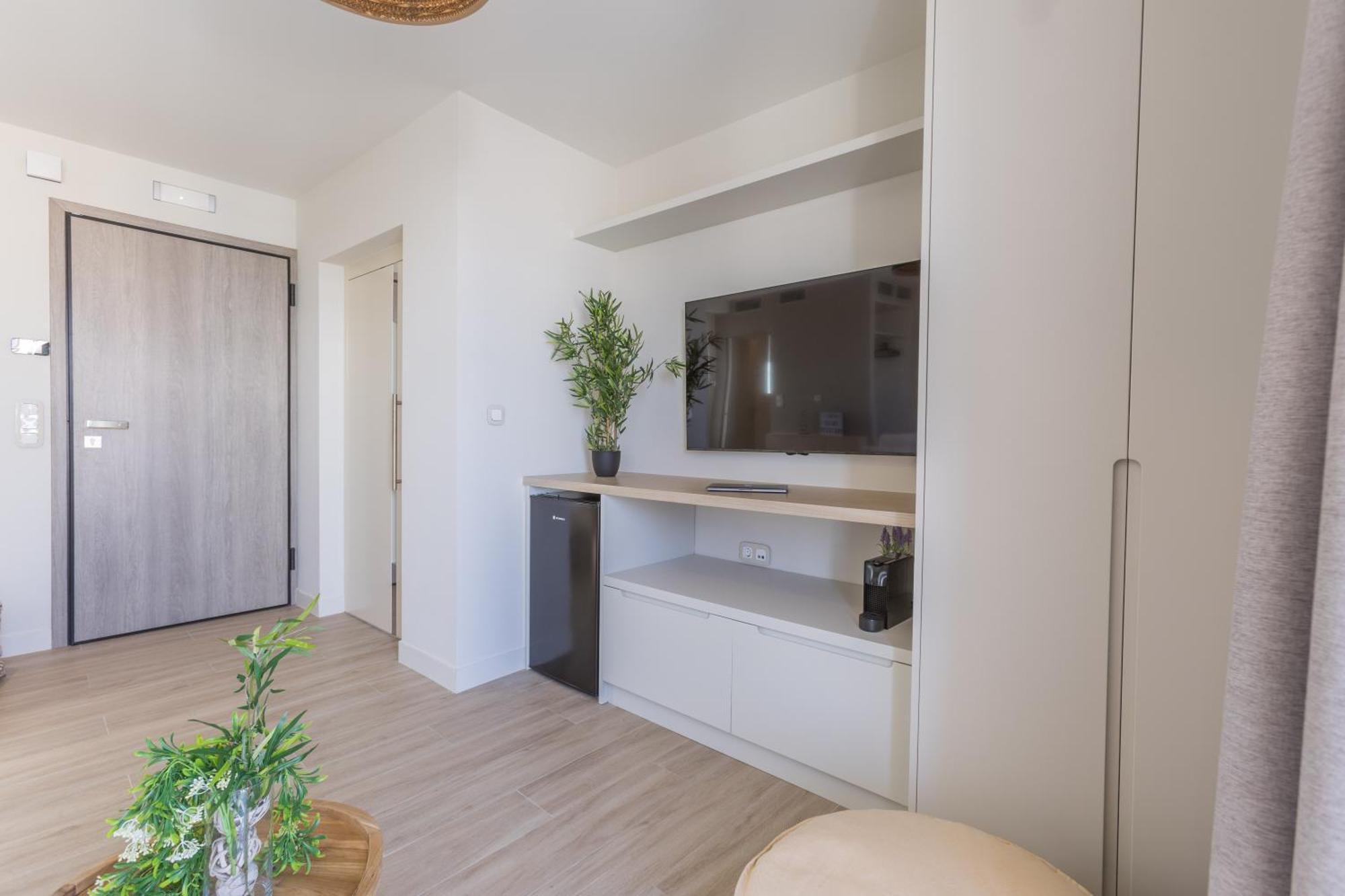 The Mediterranean Suites Pireus Eksteriør bilde