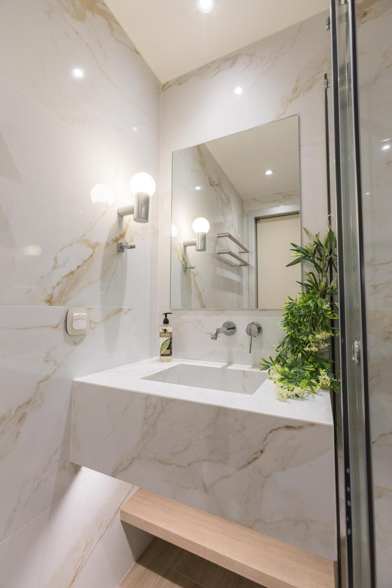 The Mediterranean Suites Pireus Eksteriør bilde