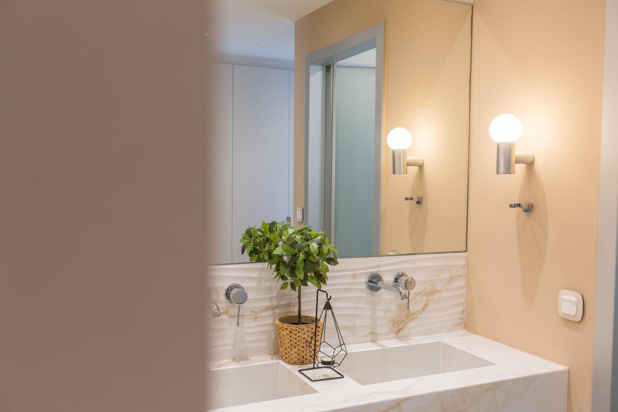 The Mediterranean Suites Pireus Eksteriør bilde