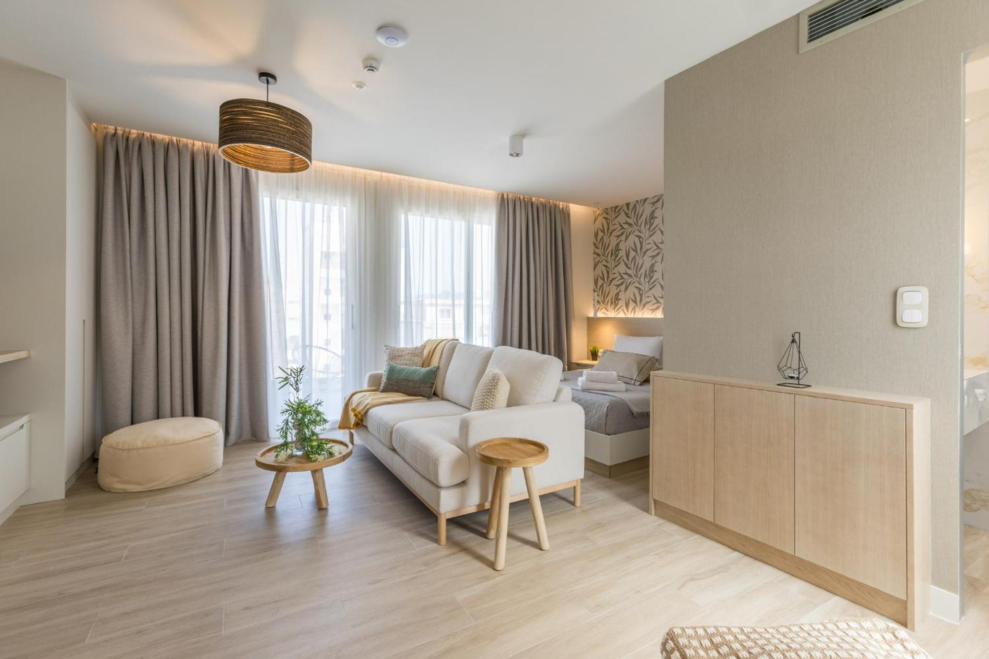 The Mediterranean Suites Pireus Eksteriør bilde